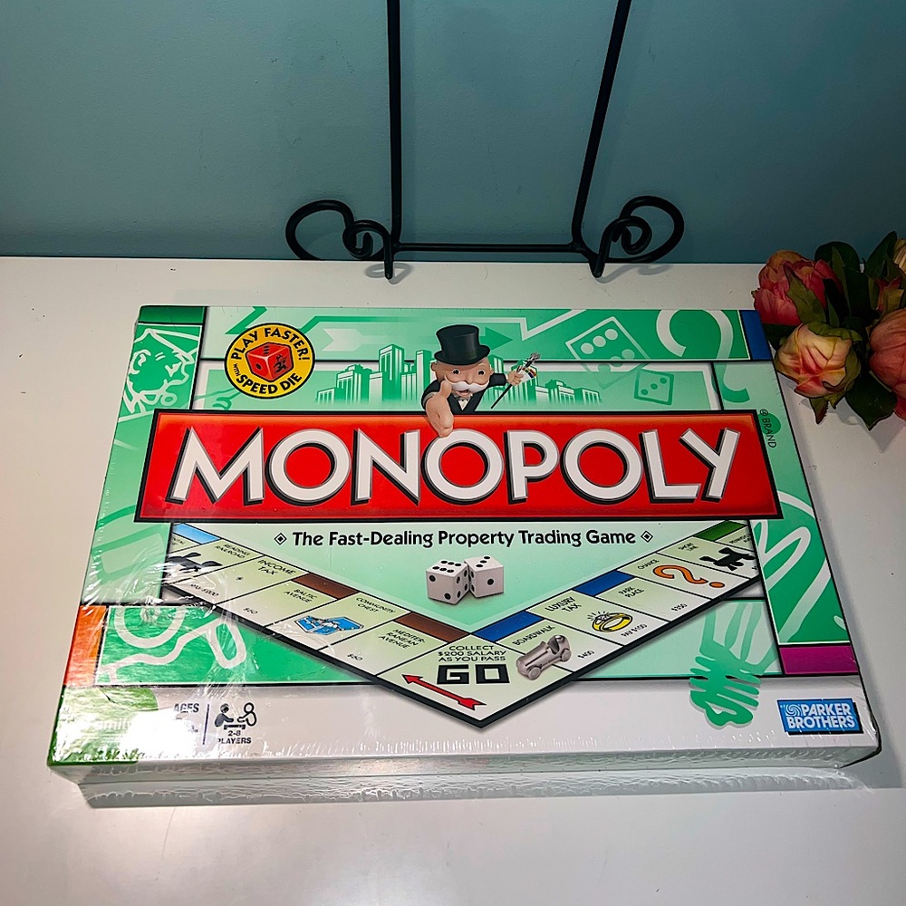 NEW MONOPOLY PLAY FASTER! WITH SPEED DIE AGES 8+ SEALED